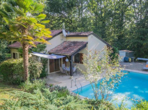 Cosy gite with secluded garden private swimming pool in beautiful surroundings
